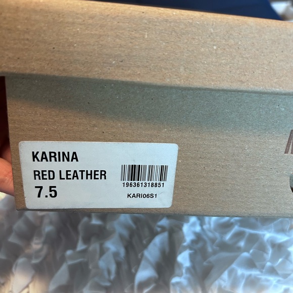 STEVE MADDEN • Red Leather Slip On Heel Sandal • 7.5 - Picture 8 of 10